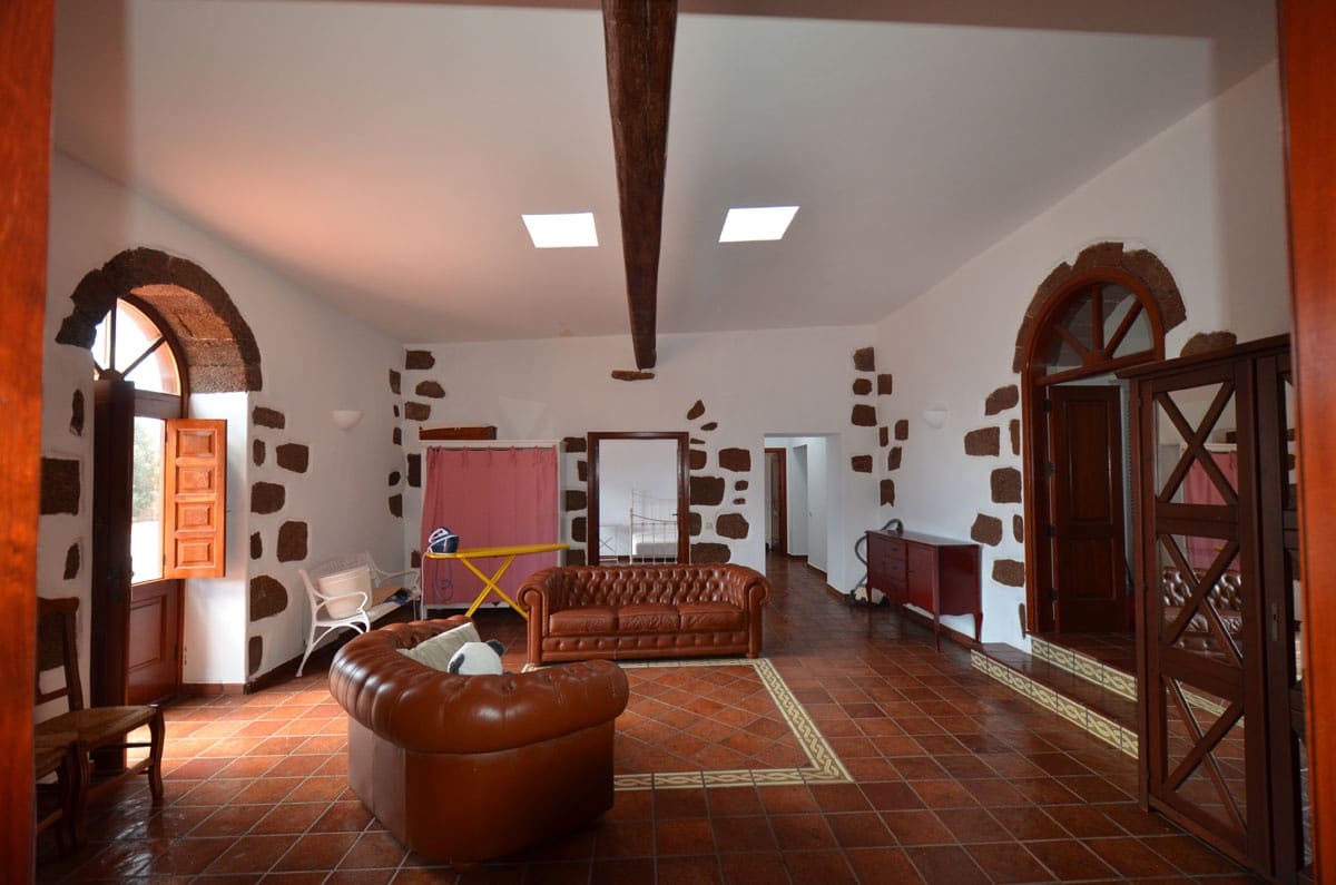 5 soveværelse Finca/Landehus til salg i Tetir med swimmingpool garage - € 1.260.000 (Ref: 7819515)