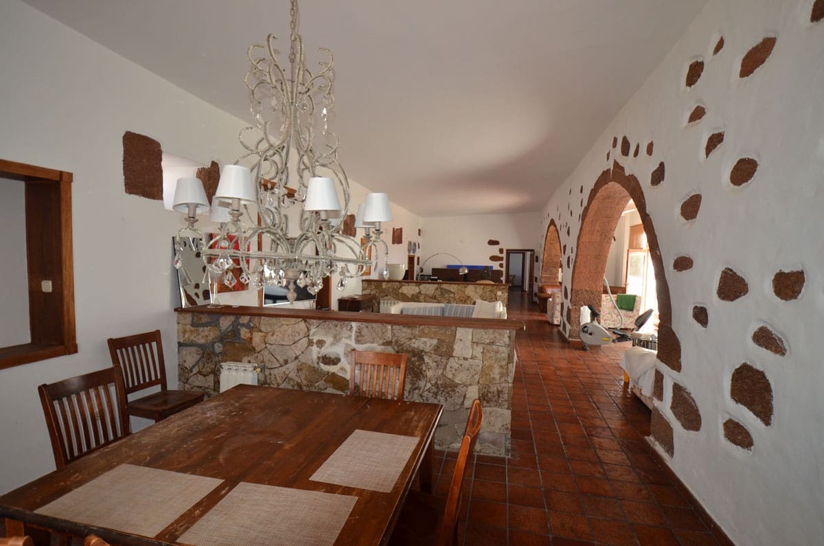 5 soveværelse Finca/Landehus til salg i Tetir med swimmingpool garage - € 1.260.000 (Ref: 7819515)