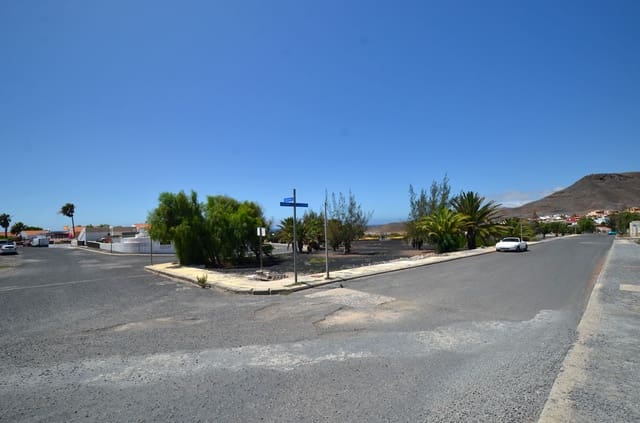 Rakentamaton maa myytävänä paikassa La Pared, Pájara - 120 000 € (Ref: 8447756)