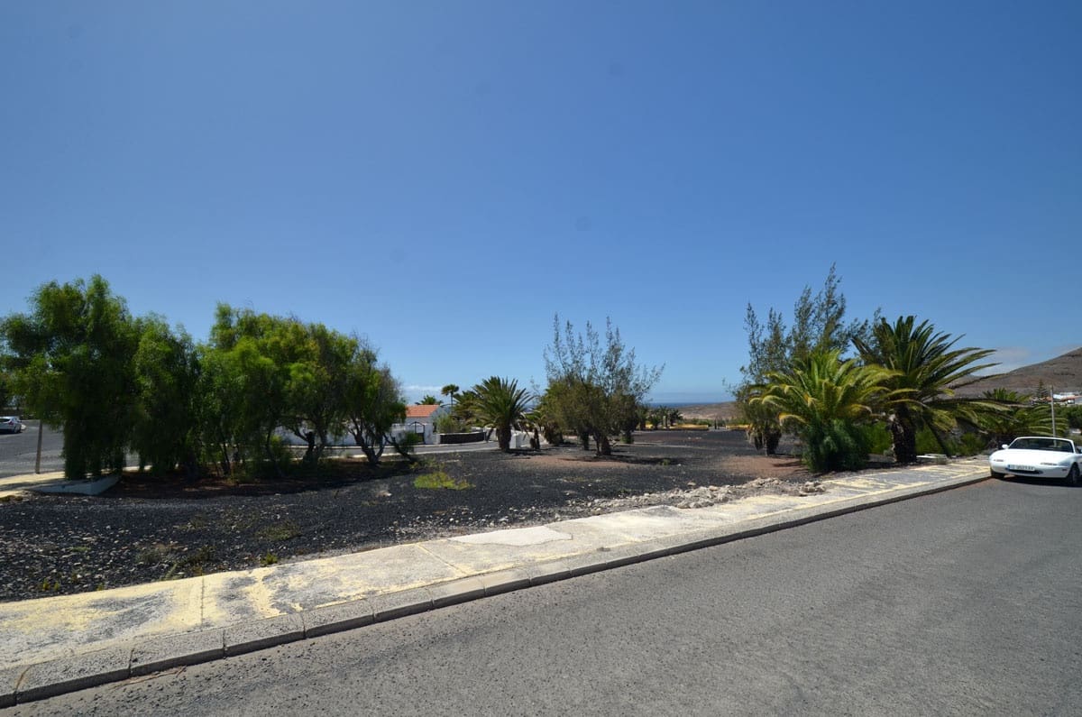 Grunde uden byggetilladelser til salg i La Pared - € 120.000 (Ref: 8447756)