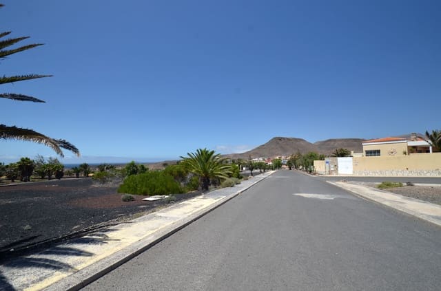 Rakentamaton maa myytävänä paikassa La Pared, Pájara - 120 000 € (Ref: 8447756)