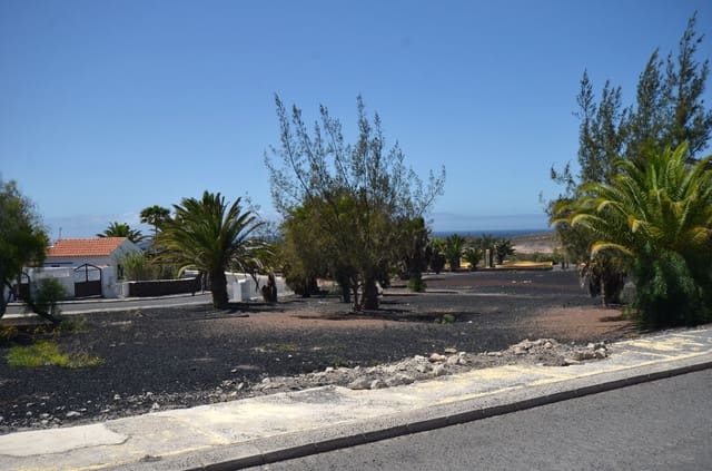 Rakentamaton maa myytävänä paikassa La Pared, Pájara - 120 000 € (Ref: 8447756)