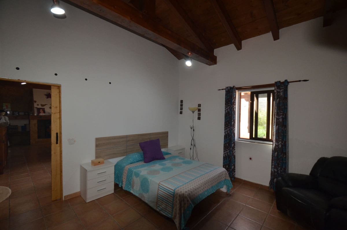 9 soveværelse Finca/Landehus til salg i Tuineje med swimmingpool garage - € 750.000 (Ref: 8456602)