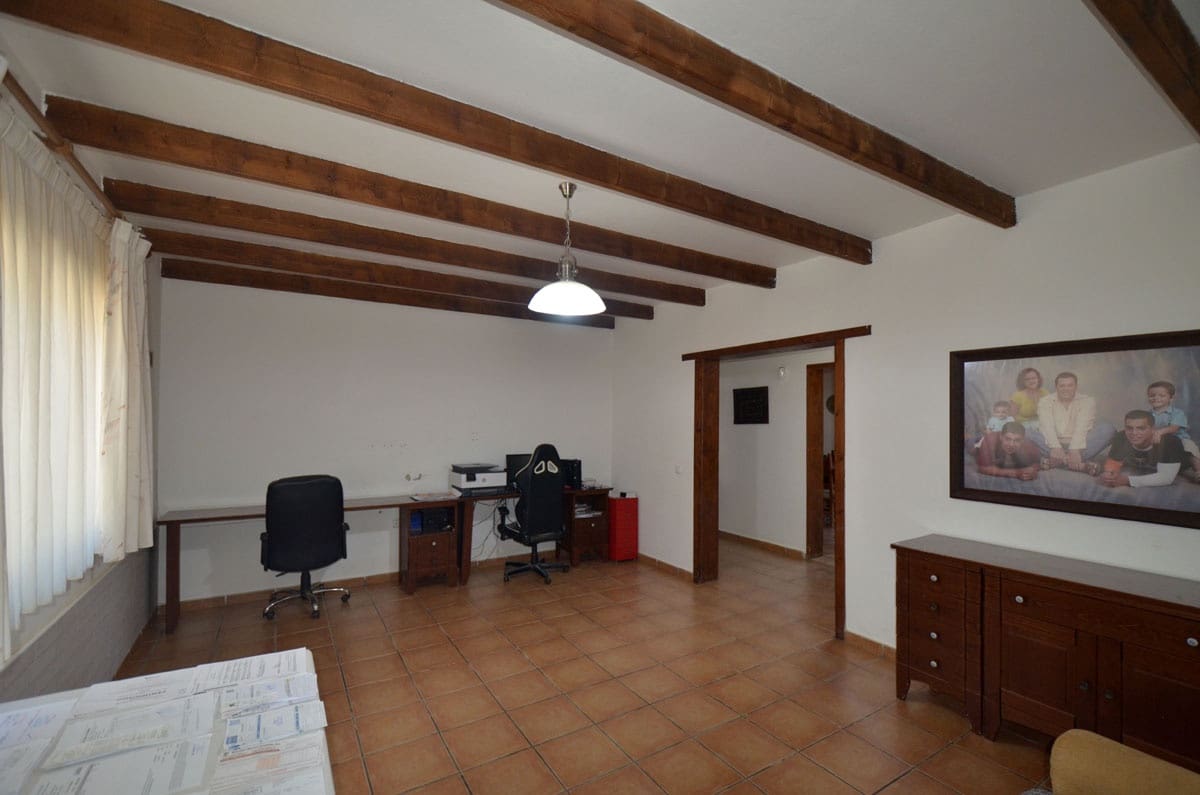 9 soveværelse Finca/Landehus til salg i Tuineje med swimmingpool garage - € 750.000 (Ref: 8456602)