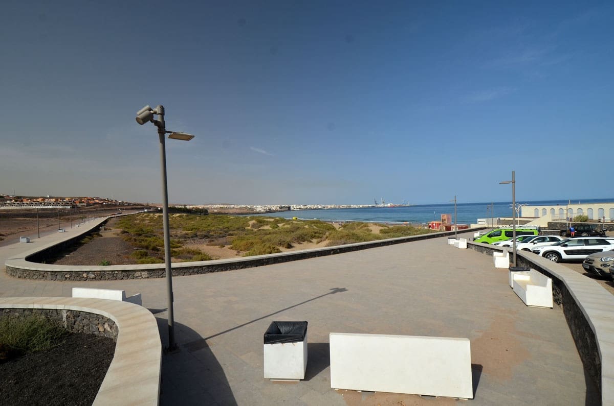 Ubebygd land til salgs i Puerto del Rosario - € 120 000 (Ref: 8457475)