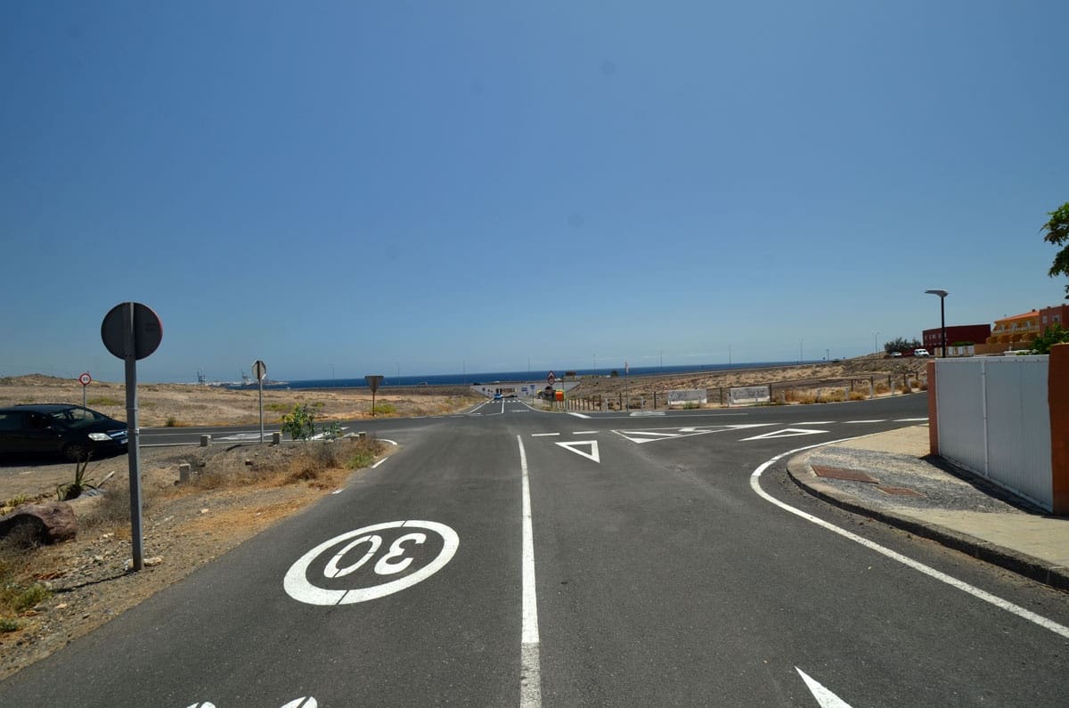 Ubebygd land til salgs i Puerto del Rosario - € 120 000 (Ref: 8457475)