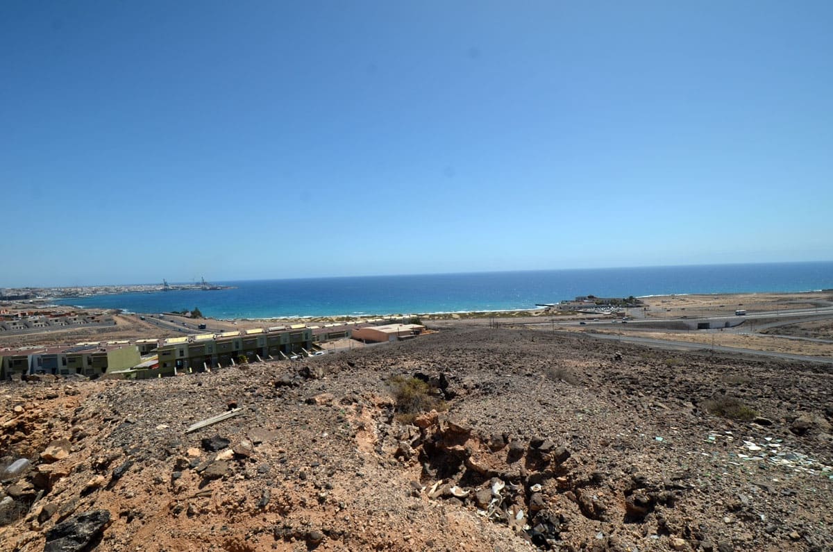 Ubebygd land til salgs i Puerto del Rosario - € 120 000 (Ref: 8457475)