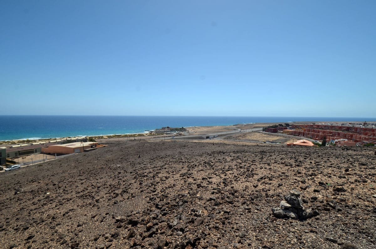 Ubebygd land til salgs i Puerto del Rosario - € 120 000 (Ref: 8457475)