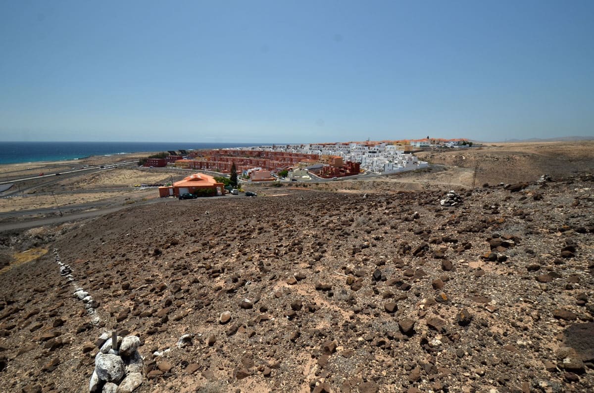 Ubebygd land til salgs i Puerto del Rosario - € 120 000 (Ref: 8457475)