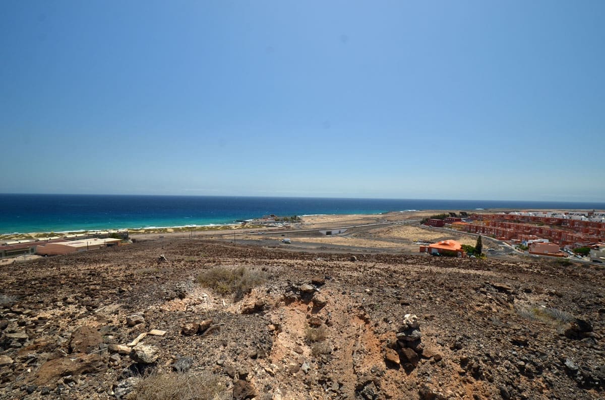 Ubebygd land til salgs i Puerto del Rosario - € 120 000 (Ref: 8457475)