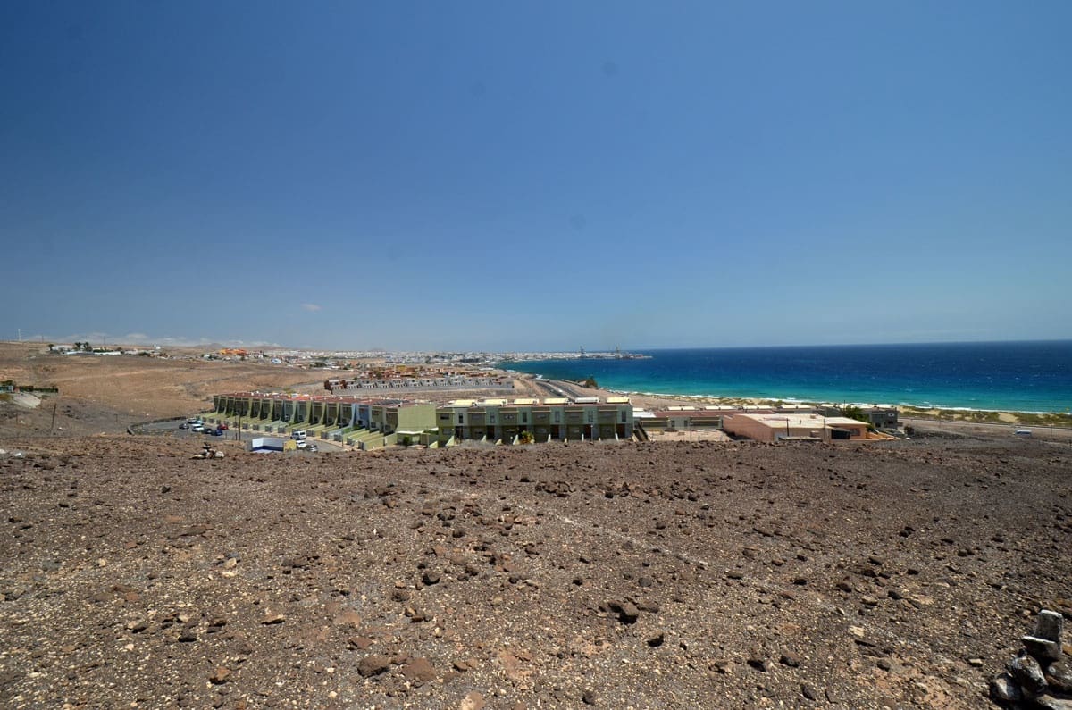 Ubebygd land til salgs i Puerto del Rosario - € 120 000 (Ref: 8457475)