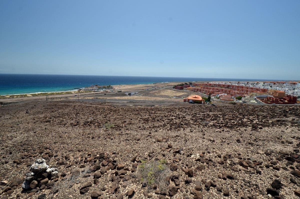 Ubebygd land til salgs i Puerto del Rosario - € 120 000 (Ref: 8457475)