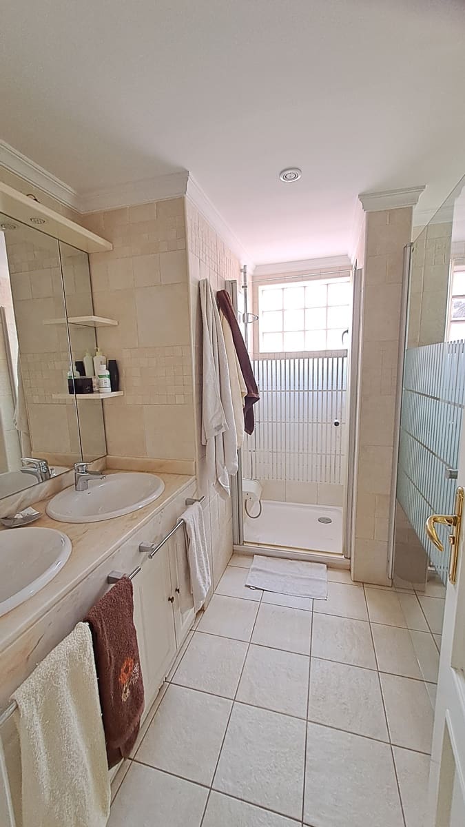 3 slaapkamer Villa te koop in Puerto del Rosario met zwembad garage - € 800.000 (Ref: 9190800)