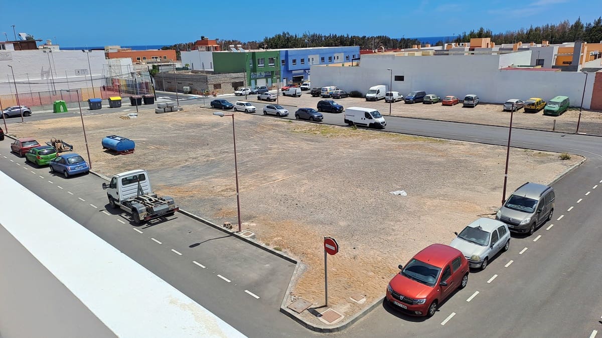 3 slaapkamer Huis te koop in El Matorral met garage - € 250.000 (Ref: 9208582)