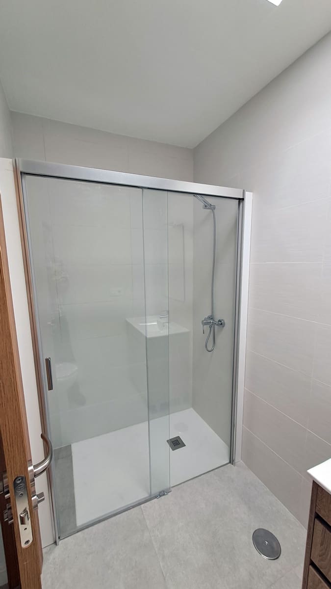 3 slaapkamer Huis te koop in El Matorral met garage - € 250.000 (Ref: 9208582)