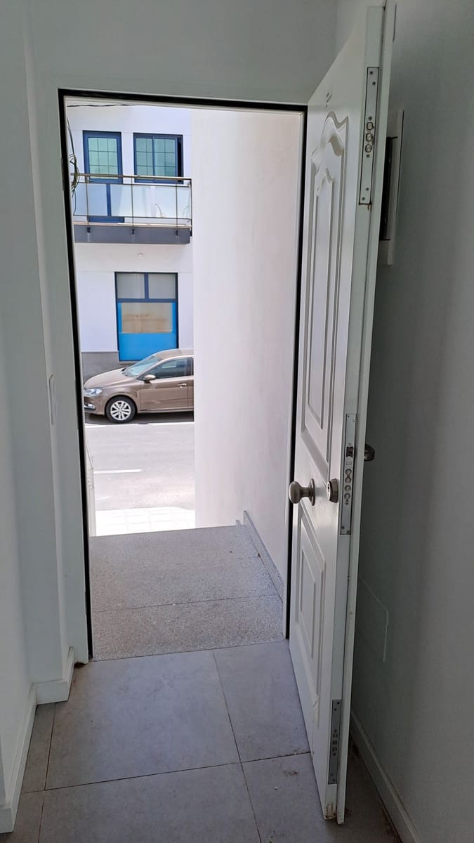 3 slaapkamer Huis te koop in El Matorral met garage - € 250.000 (Ref: 9208582)