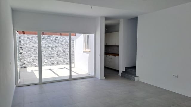 3 chambre Maison de Ville à vendre à El Matorral, Puerto del Rosario avec garage - 250 000 € (Ref: 9208582)