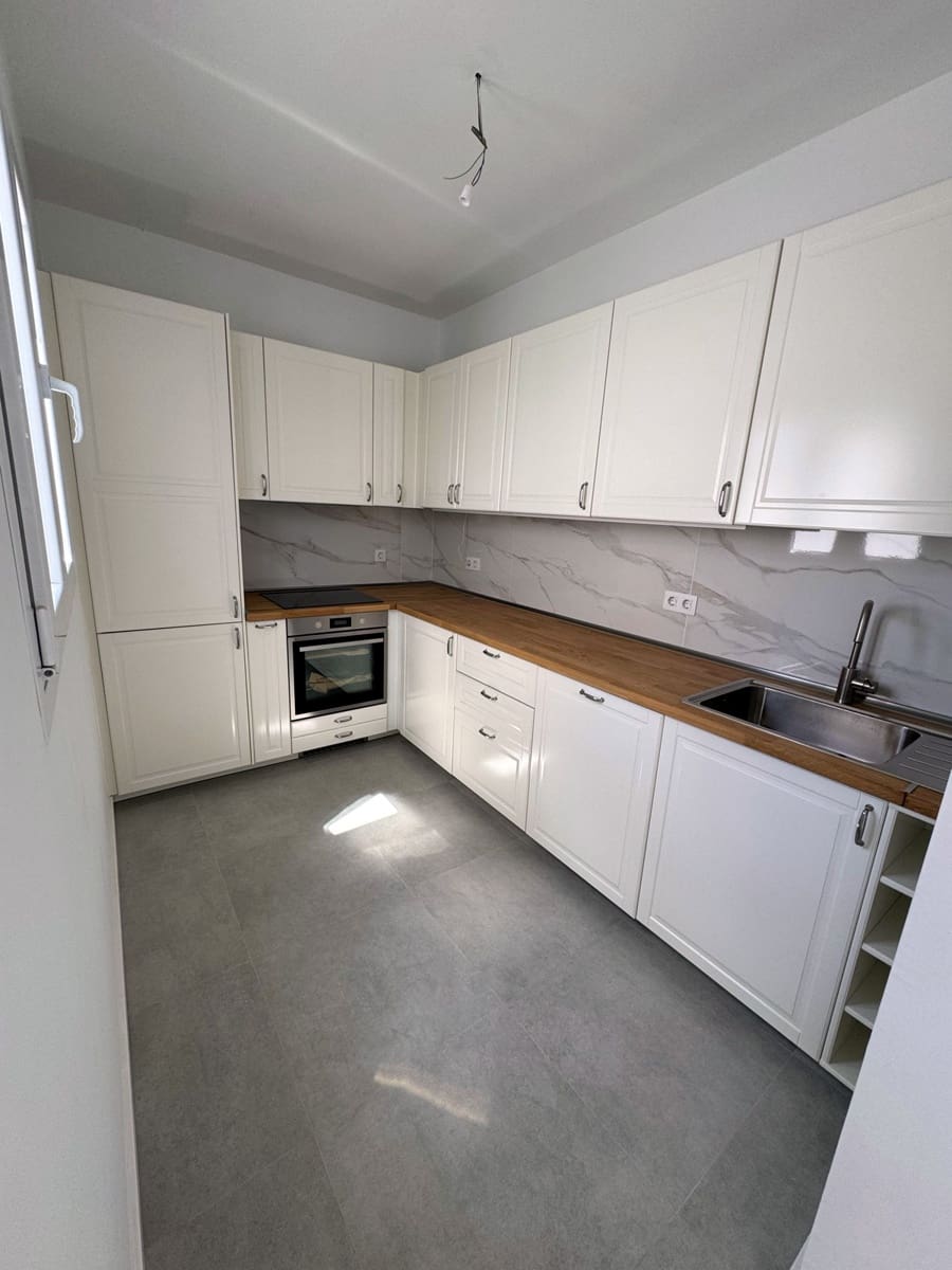 3 slaapkamer Huis te koop in El Matorral met garage - € 250.000 (Ref: 9208582)