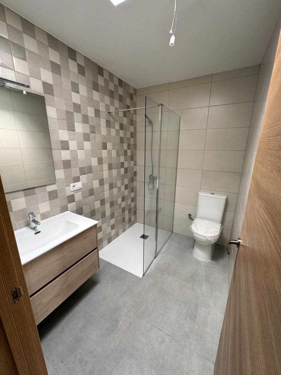 3 slaapkamer Huis te koop in El Matorral met garage - € 250.000 (Ref: 9208582)