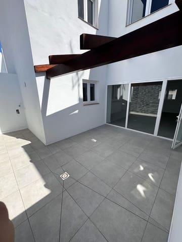 3 chambre Maison de Ville à vendre à El Matorral, Puerto del Rosario avec garage - 250 000 € (Ref: 9208582)