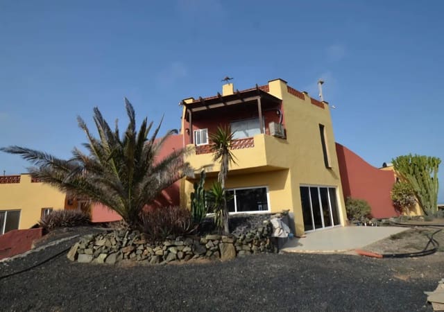 7 makuuhuone Huvila vuokrattavana paikassa Betancuria mukana 
autotalli - 3 500 € (Ref: 9345052)