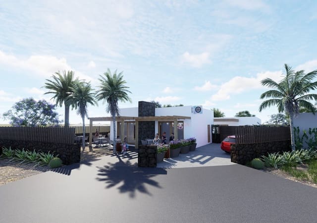 3 quarto Moradia para venda em Lajares, La Oliva com piscina garagem - 1 150 000 € (Ref: 9968377)