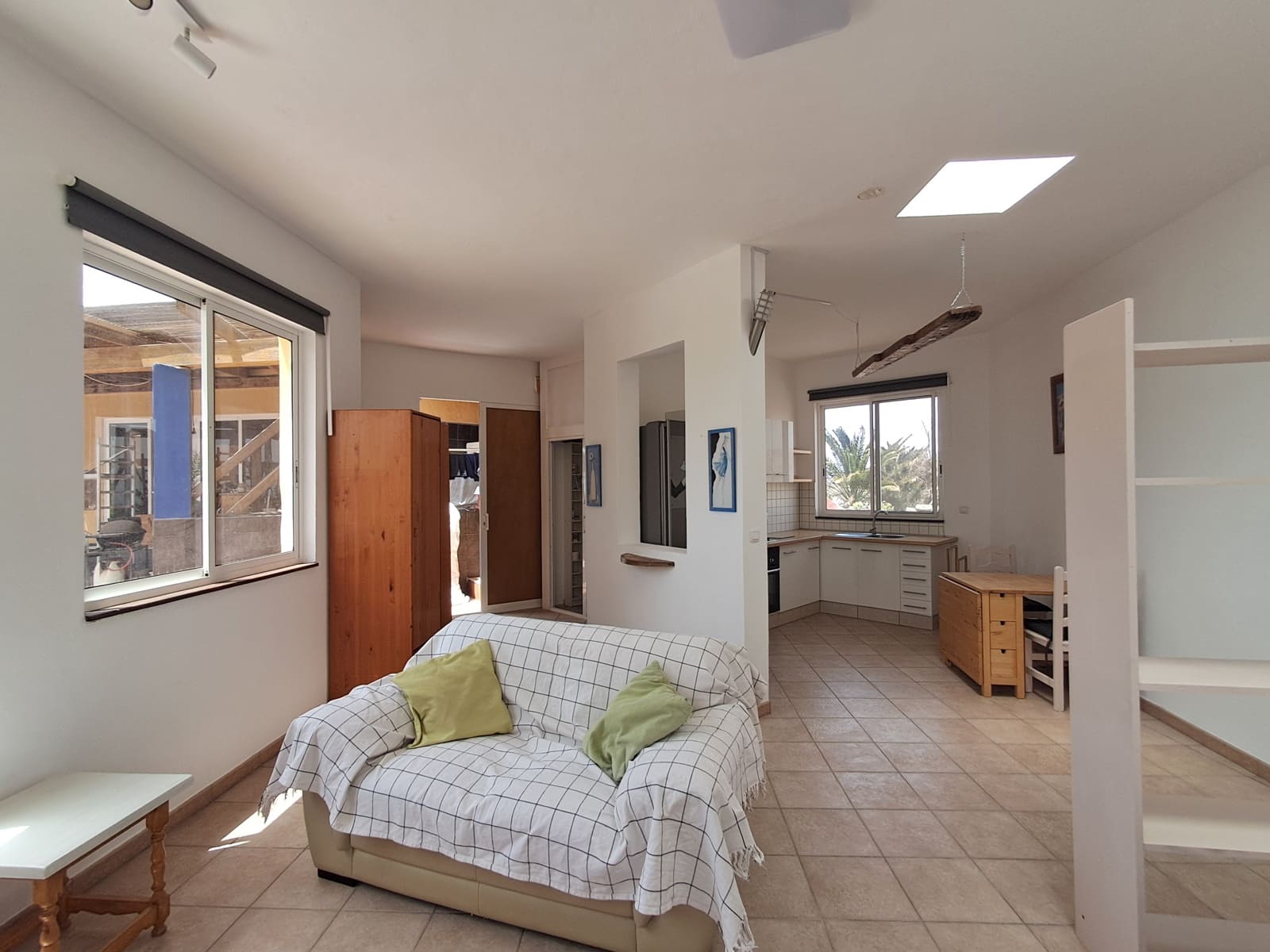 Studio de 1 chambre à louer à Betancuria avec garage - 646 € (Ref: 9999104)