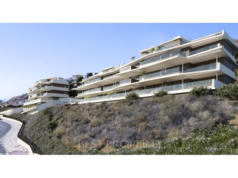 2 bedroom Penthouse for sale in Rincon de la Victoria with garage - € 680,000 (Ref: 6962648)