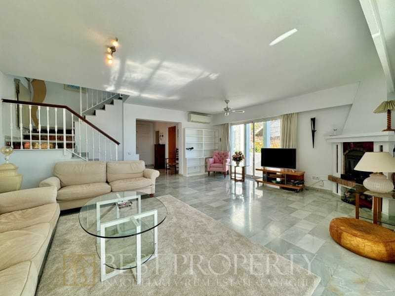 4 soverom Villa til salgs i Nerja - € 699 000 (Ref: 8378614)