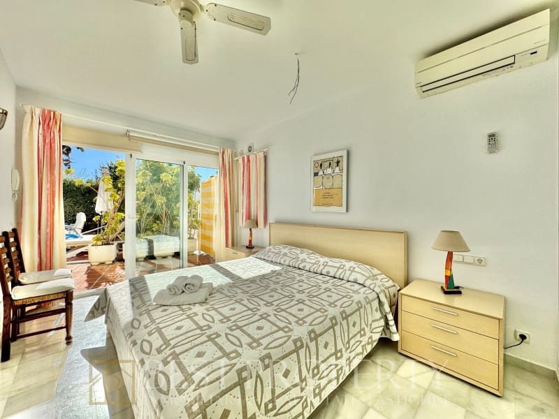 4 soverom Villa til salgs i Nerja - € 699 000 (Ref: 8378614)