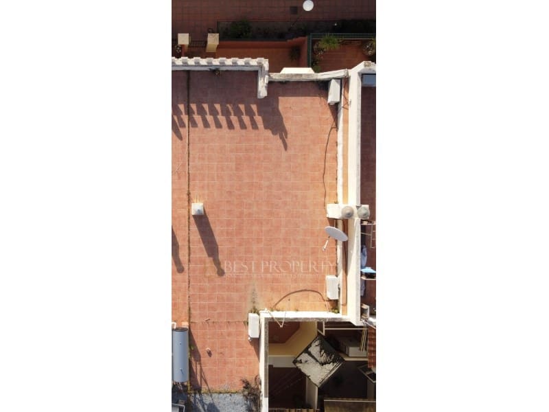 3 soveværelse Byhus til salg i Nerja med garage - € 465.000 (Ref: 9818649)