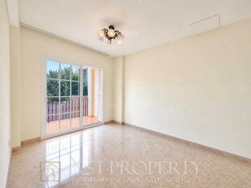 3 soveværelse Byhus til salg i Nerja med garage - € 465.000 (Ref: 9818649)