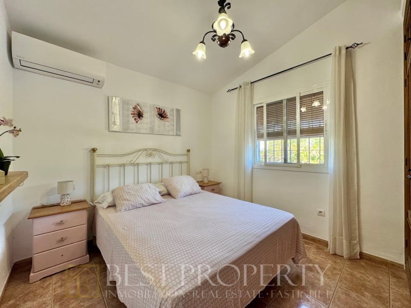 2 chambre Finca/Maison de Campagne à vendre à Frigiliana avec piscine - 365 000 € (Ref: 9818651)