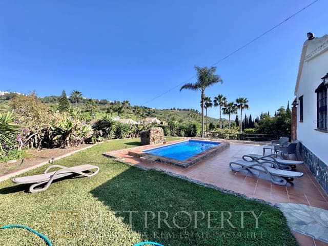 2 chambre Finca/Maison de Campagne à vendre à Frigiliana avec piscine - 365 000 € (Ref: 9818651)