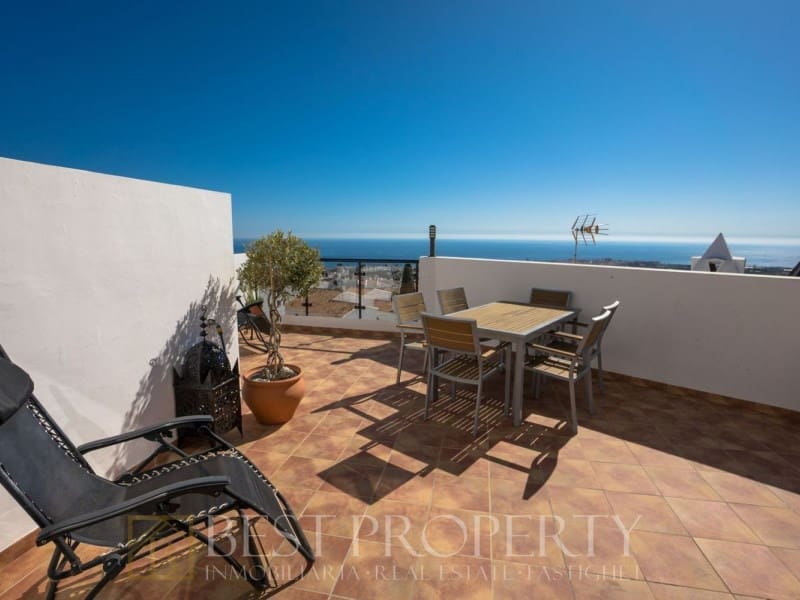2 soveværelse Penthouse til salg i Nerja med swimmingpool - € 399.000 (Ref: 9818652)