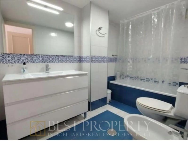 2 bedroom Apartment for sale in Nerja - € 439,000 (Ref: 9818654)
