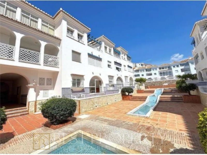 2 bedroom Apartment for sale in Nerja - € 439,000 (Ref: 9818654)