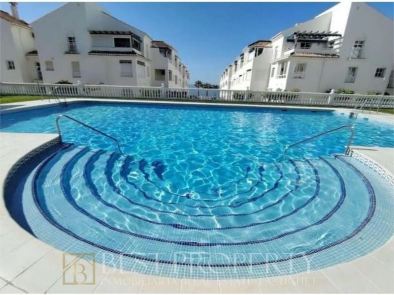2 bedroom Apartment for sale in Nerja - € 439,000 (Ref: 9818654)