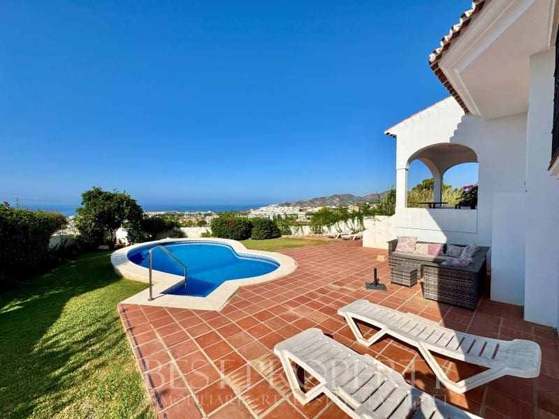 2 camera da letto Villa in vendita in Nerja con piscina garage - 650.000 € (Rif: 9818655)