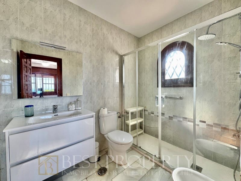 2 camera da letto Villa in vendita in Nerja con piscina garage - 650.000 € (Rif: 9818655)