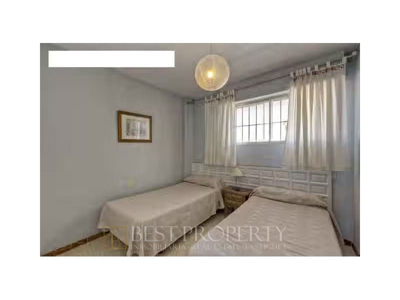 2 bedroom Apartment for sale in Nerja - € 670,000 (Ref: 9818656)