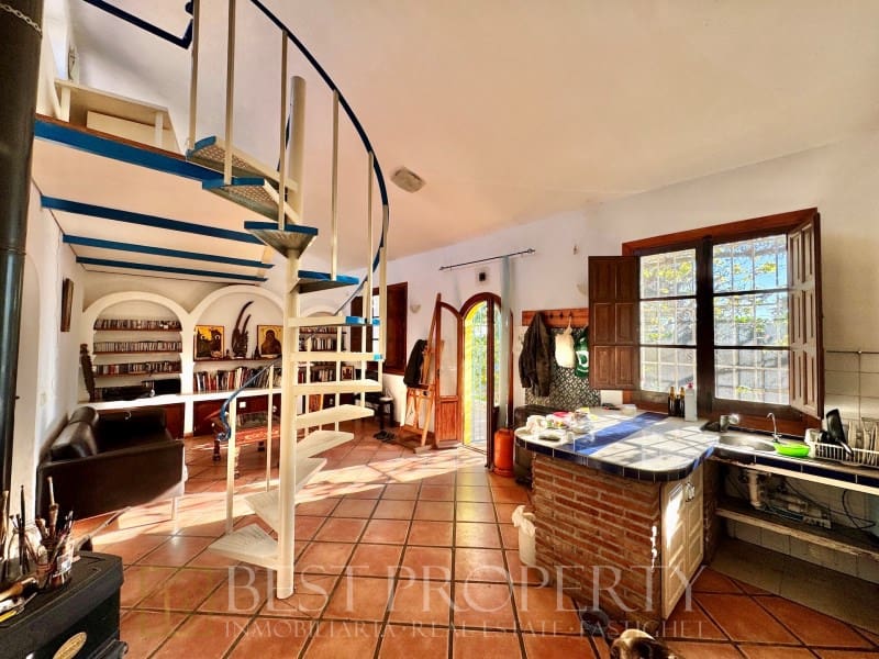 3 quarto Quinta/Casa Rural para venda em Nerja com garagem - 335 000 € (Ref: 9818657)