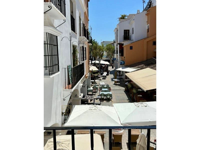 2 bedroom Apartment for sale in Nerja - € 385,000 (Ref: 9818659)