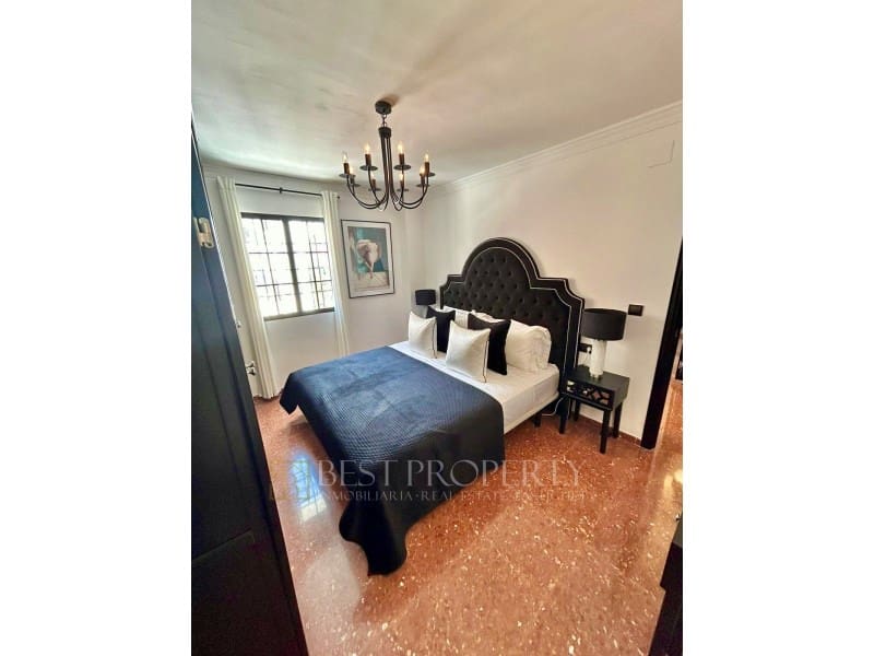 2 bedroom Apartment for sale in Nerja - € 385,000 (Ref: 9818659)