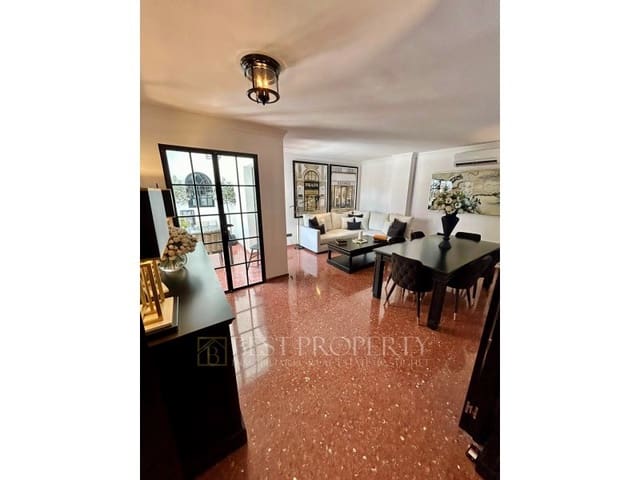 2 soveværelse Lejlighed til salg i Centro, Nerja - € 385.000 (Ref: 9818659)