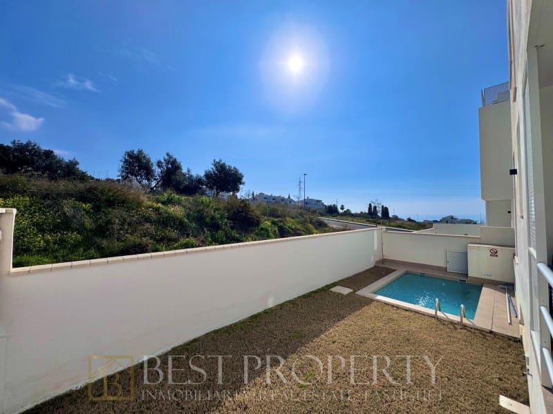 3 sypialnia Willa na sprzedaż w Nerja z garażem - 550 000 € (Ref: 9818660)