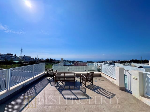 3 sypialnia Willa na sprzedaż w Capistrano, Nerja z garażem - 550 000 € (Ref: 9818660)