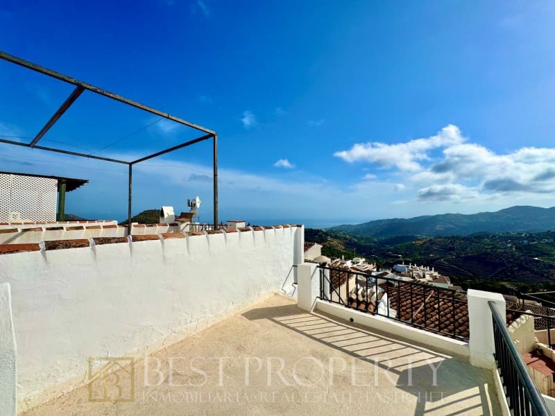 Casa de 5 habitaciones en Frigiliana en venta - 295.000 € (Ref: 9818667)