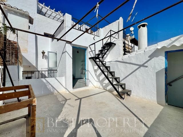 Casa de 5 habitaciones en Frigiliana en venta - 295.000 € (Ref: 9818667)
