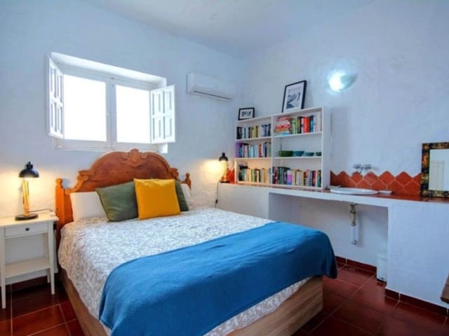 4 soveværelse Byhus til salg i Centro, Nerja med swimmingpool - € 649.000 (Ref: 9818671)